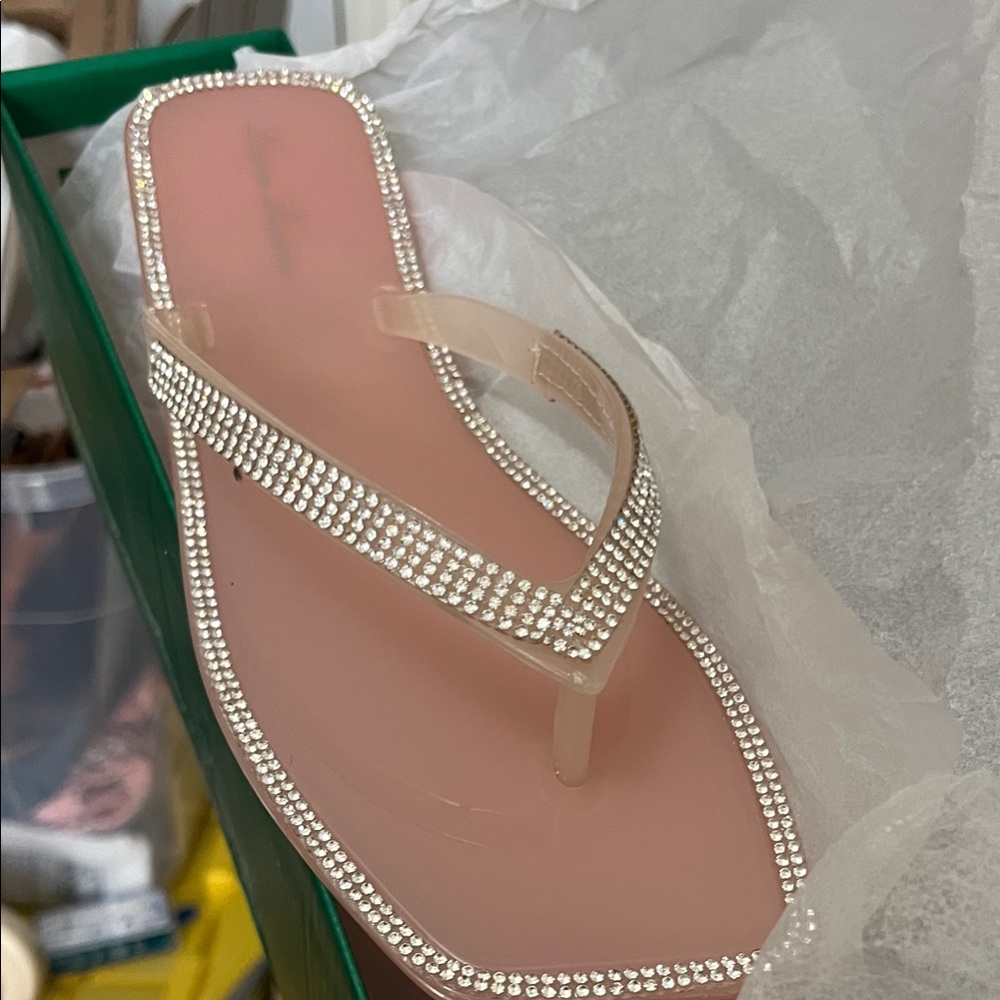 NIB Lauren Lorraine Pink Tampa Shoes several sizes.
